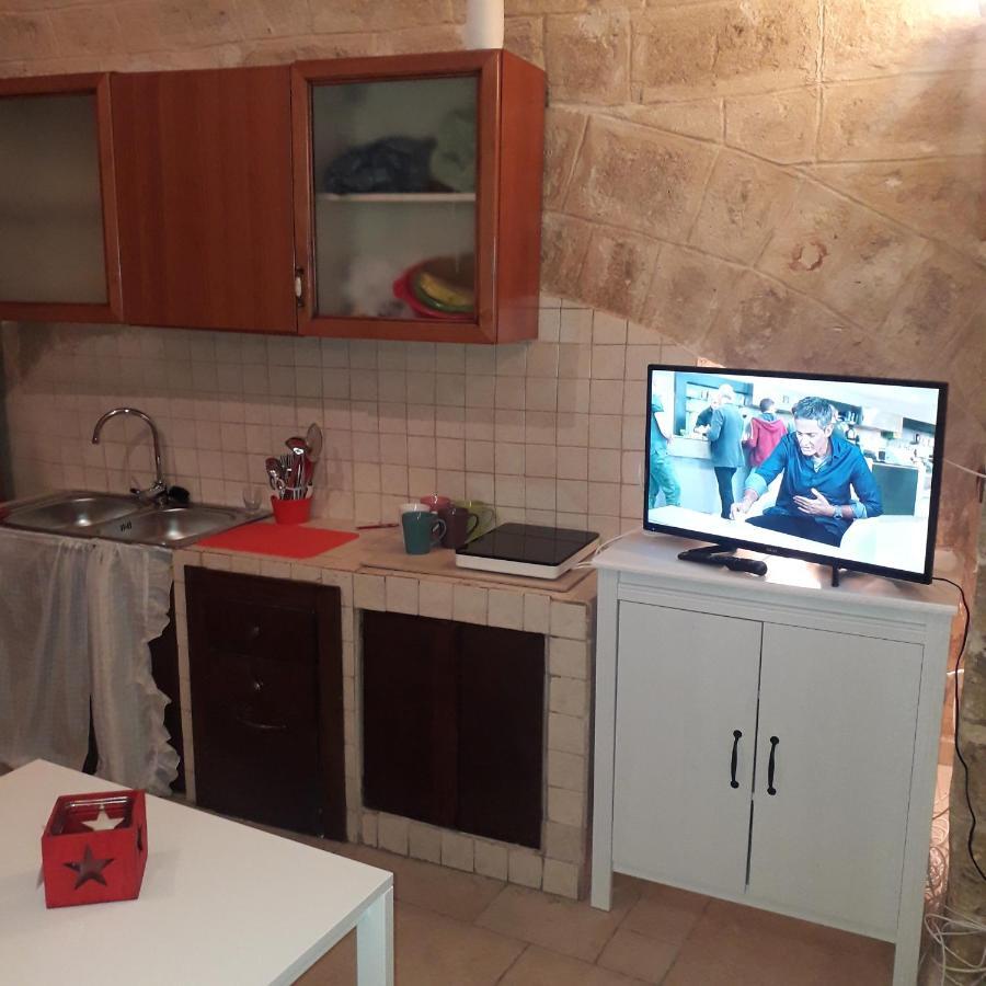Filioli Apartment 2 Bari Bagian luar foto