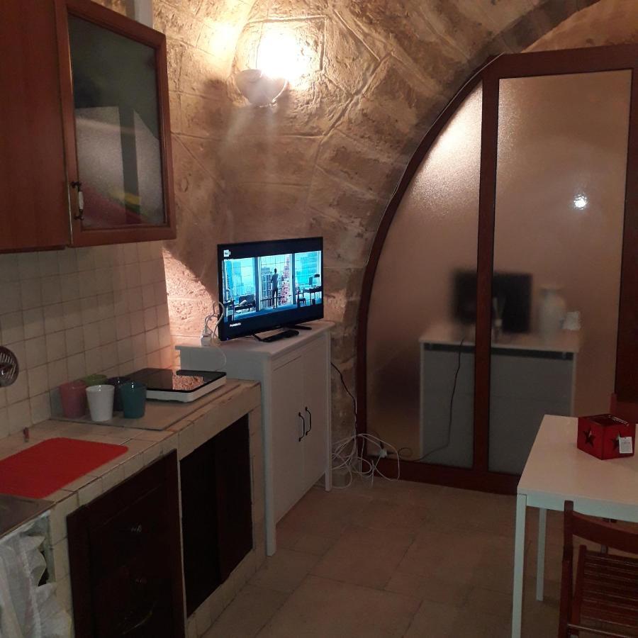 Filioli Apartment 2 Bari Bagian luar foto